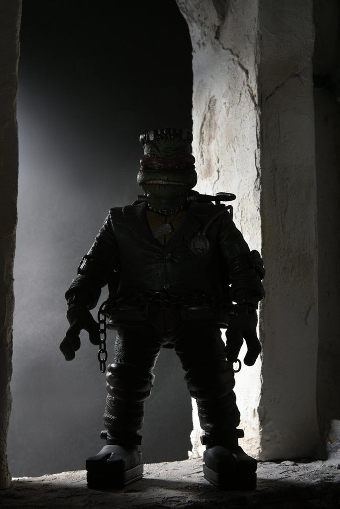 Teenage Mutant Ninja Turtles x Universal Monsters Ultimate Raphael