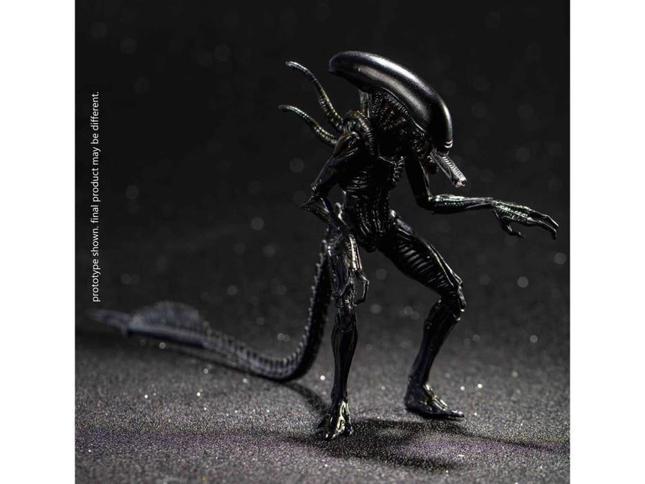 AVP: Alien vs. Predator Alien Warrior 1:18 Scale Action Figure