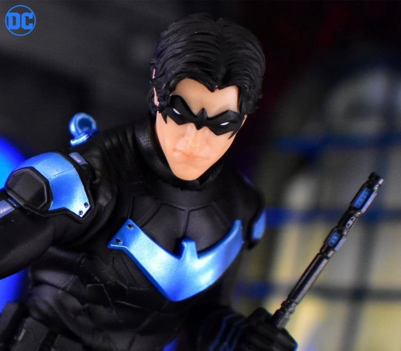 Mezco One:12 Collective Nightwing Figure