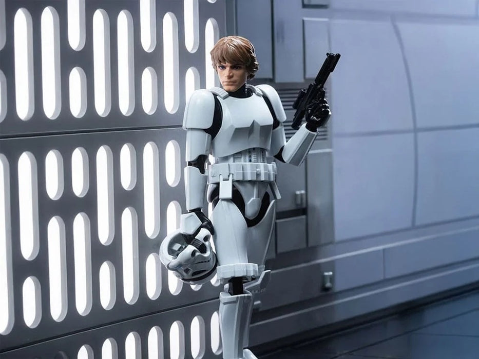 Blokees Star Wars: A New Hope Champion Class 04 Luke Skywalker (Stormtrooper Disguise) Model Kit