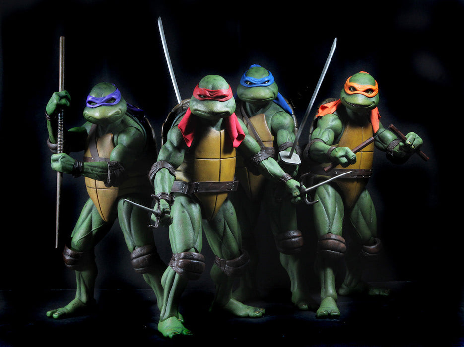 Teenage Mutant Ninja Turtles (1990 Movie) 1/4th Scale Michelangelo Action Figure