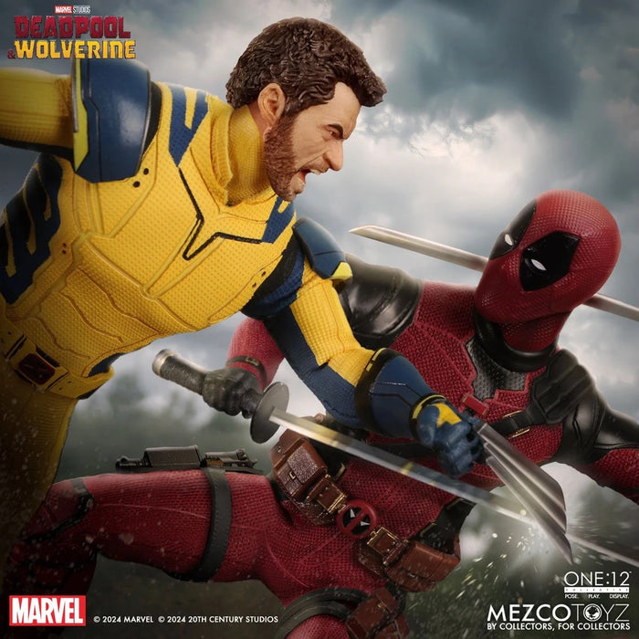 Mezco One:12 Collective Deadpool & Wolverine: Wolverine Deluxe Edition Action Figure