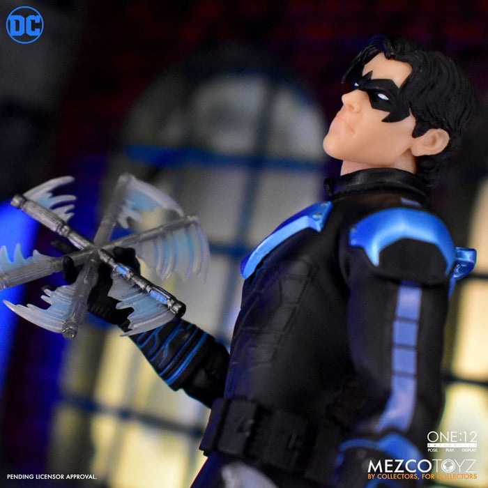 Mezco One:12 Collective Nightwing Figure