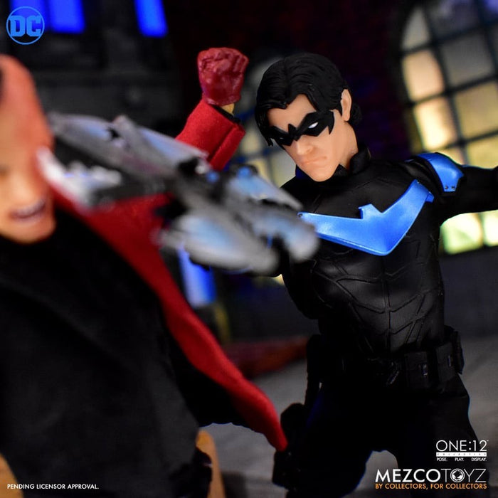 Mezco One:12 Collective Nightwing Figure