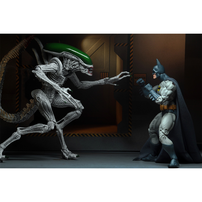 DC 7-Inch Scale Batman and Aliens 2-Pack 2019 NYCC Excl