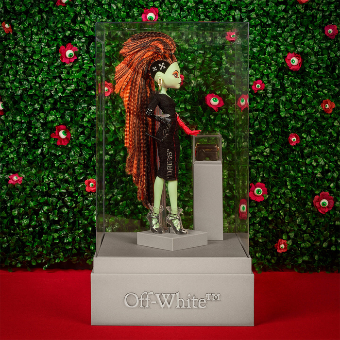 Off-White c/o Monster High Electra Melody Doll — Chubzzy Wubzzy Off-White c/o Monster High Electra Melody Doll — Chubzzy Wubzzy