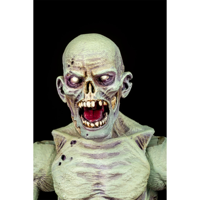 Graveyard Zombies - Worker Zombie 7-Inch Scale Deluxe Action Figure