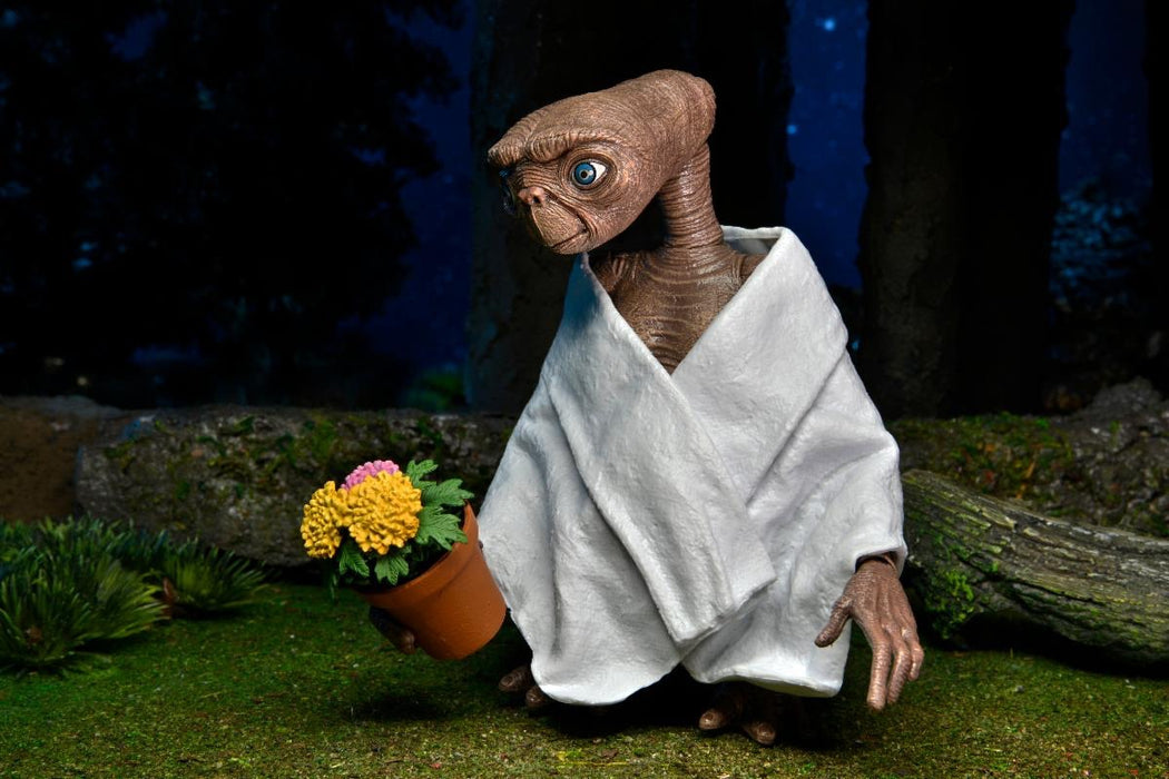 E.T. The Extra-Terrestrial 40th Anniversary Ultimate E.T. 7-Inch Scale Action Figure