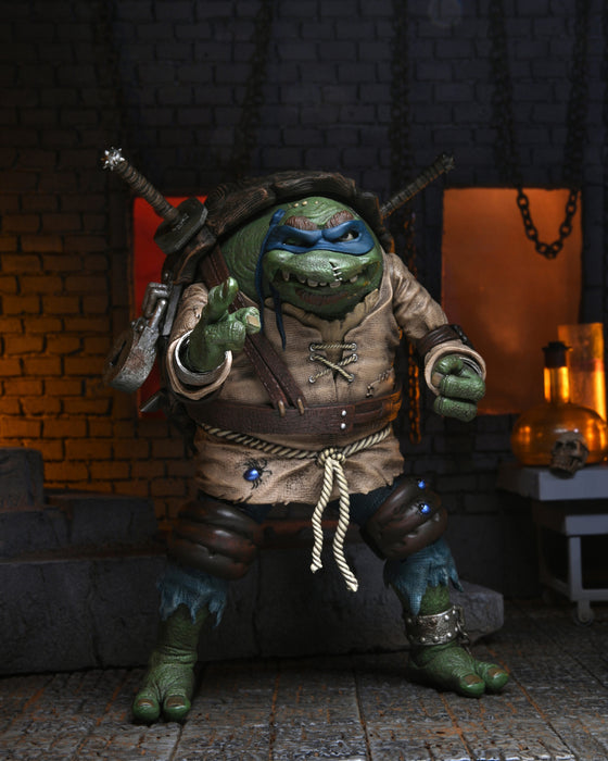 NECA Universal Monsters/Teenage Mutant Ninja Turtles Leonardo as the  Creature 7 Action Figure