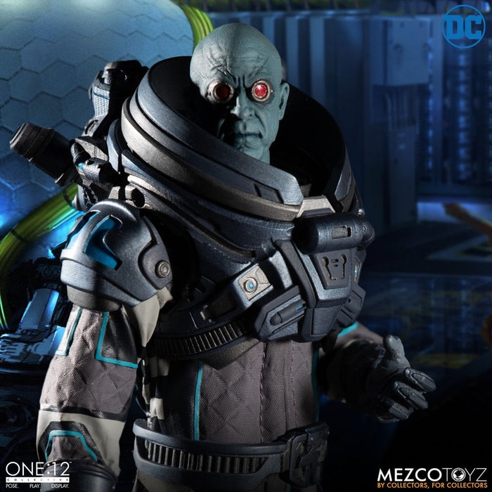 Mr. Freeze One:12 Collective Action Figure Deluxe Edition