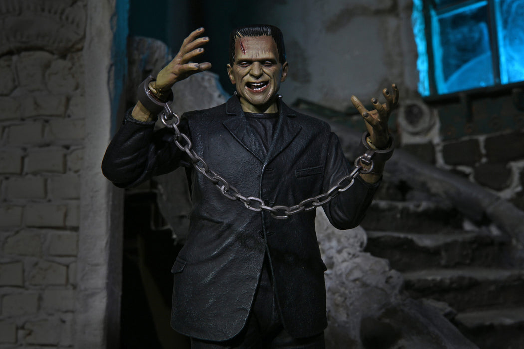 Universal Monsters Ultimate Frankenstein’s Monster (COLOR) 7-Inch Scale Action Figure