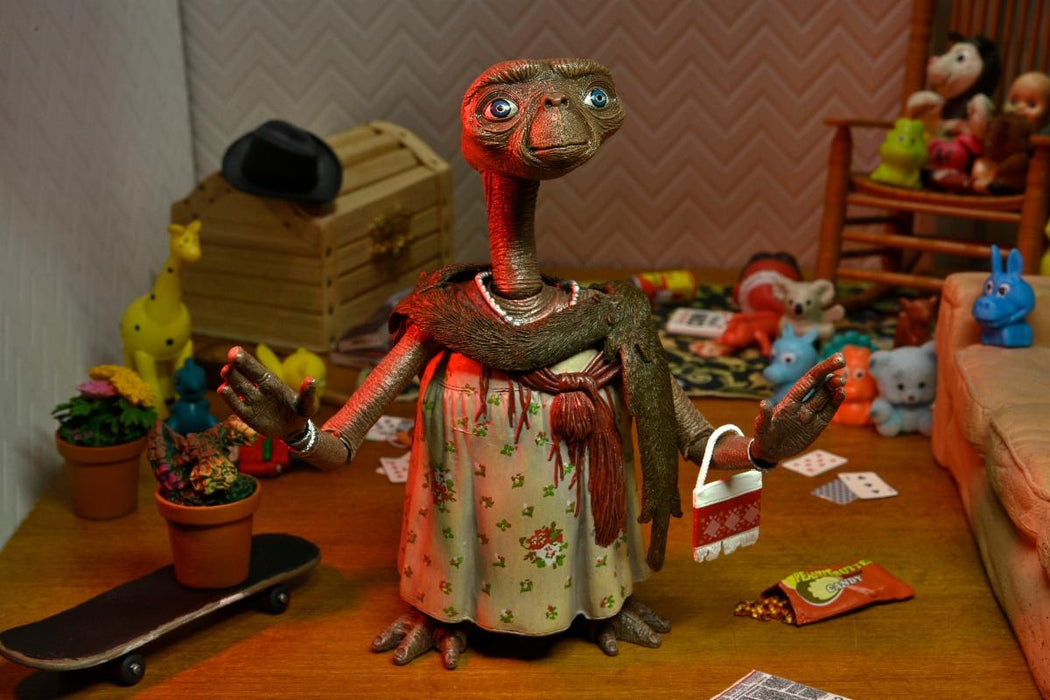 E.T. The Extra-Terrestrial 40th Anniversary Ultimate Dress Up E.T. 7-Inch Scale Action Figure
