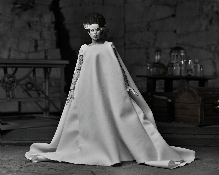 Universal Monsters 7-Inch Scale Ultimate Bride of Frankenstein (B&W) Action Figure