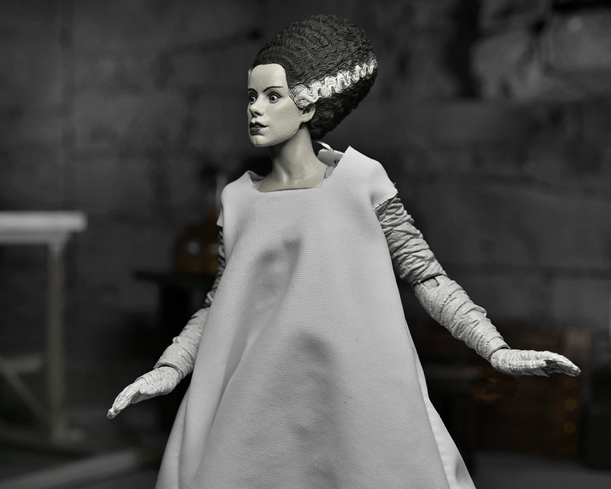 Universal Monsters 7-Inch Scale Ultimate Bride of Frankenstein (B&W) Action Figure